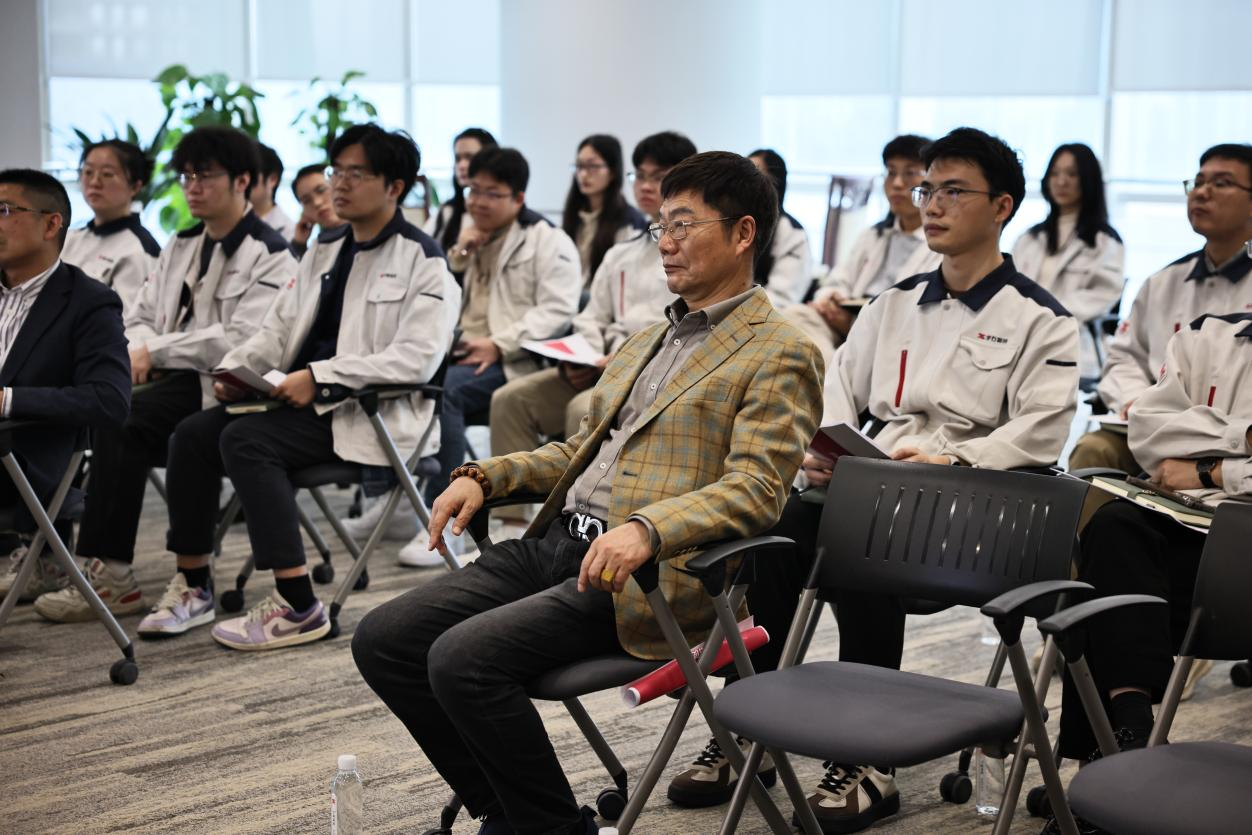 在读书会中以学赋能、蓄力前行(图2) 在读书会中以学赋能、蓄力前行(图2)