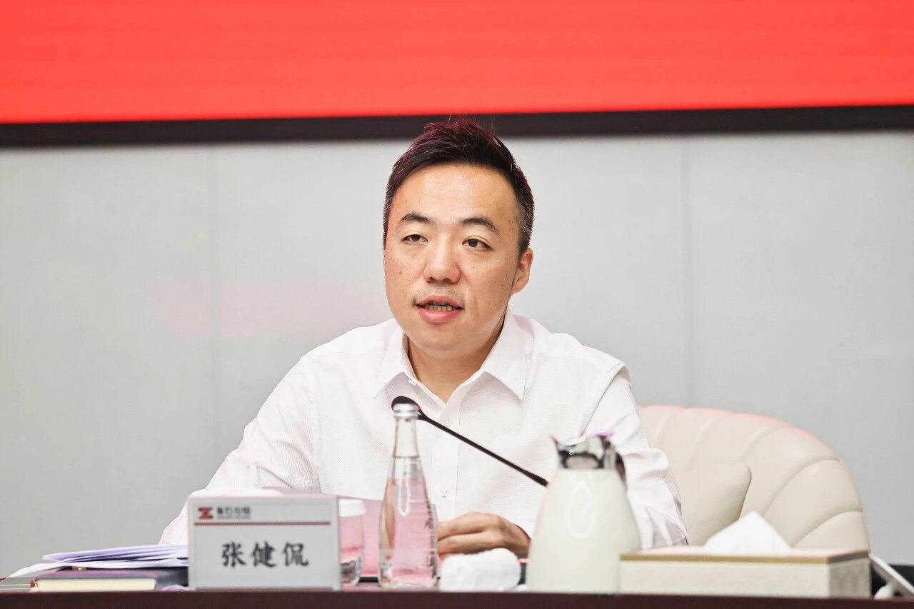 聚焦“十五五”战略,华锐这样干!(图2) 聚焦“十五五”战略,华锐这样干!(图2)
