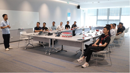 华锐团队赴西门子成都工厂参观交流(图2)