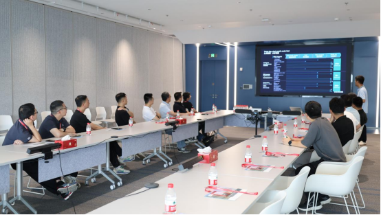 华锐团队赴西门子成都工厂参观交流(图3)